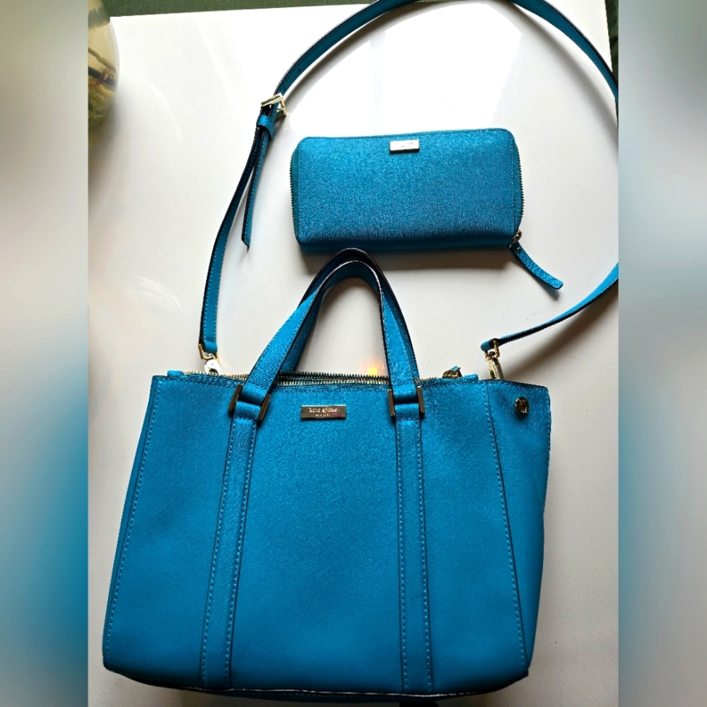 Beautiful blue Kate Spade Purse & Wallet